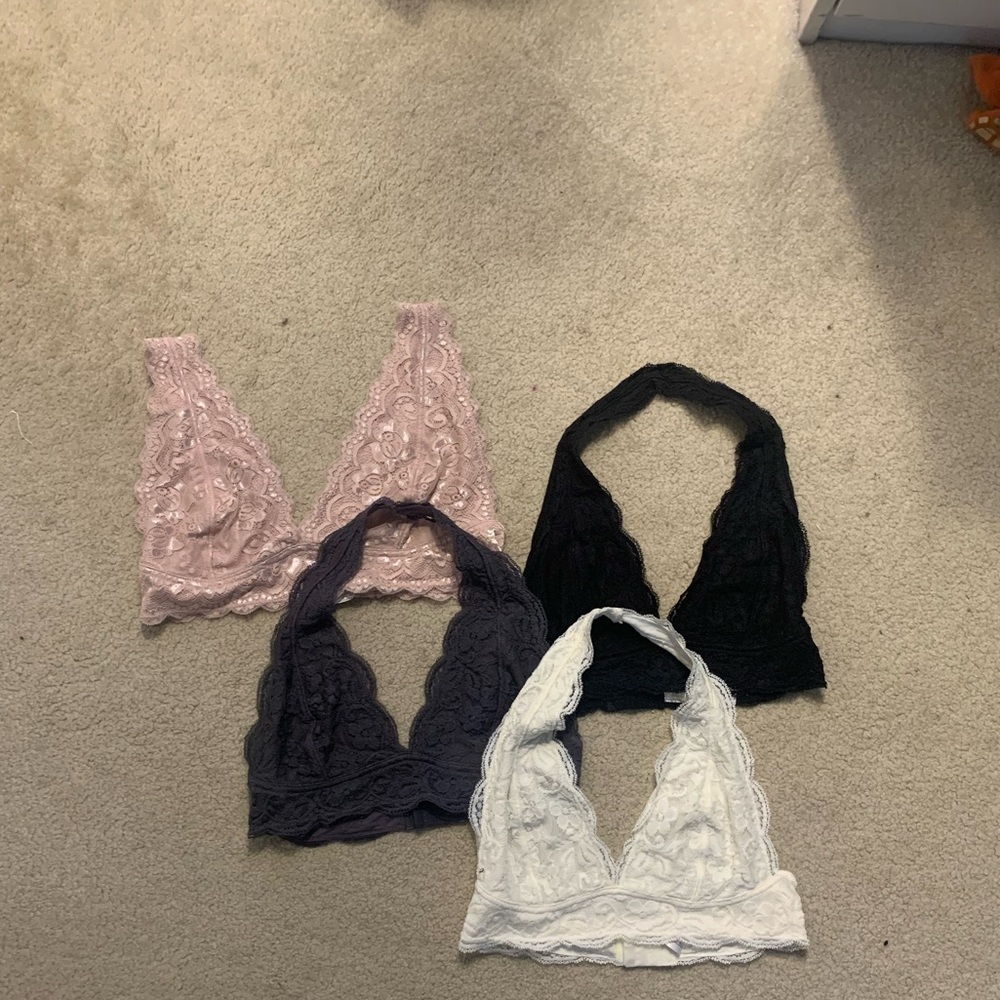 Bundle of urban bralettes (M/L)